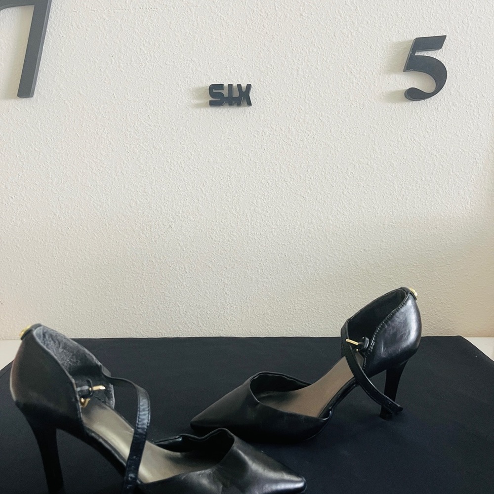 Monet heels